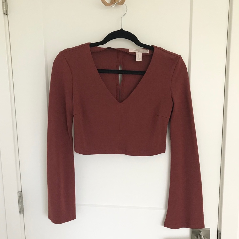 Flare Sleeve Crop Top